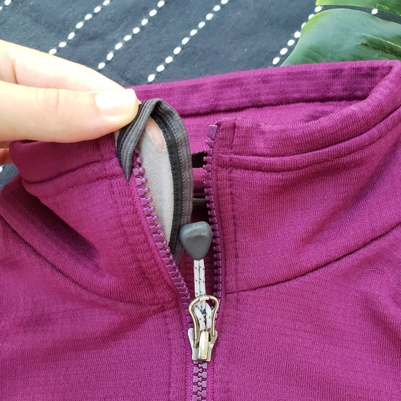 Mountain Hardwear| Full Zip Up Outdoor Jacket Polartec Purple Size Small - Picture 10 of 11